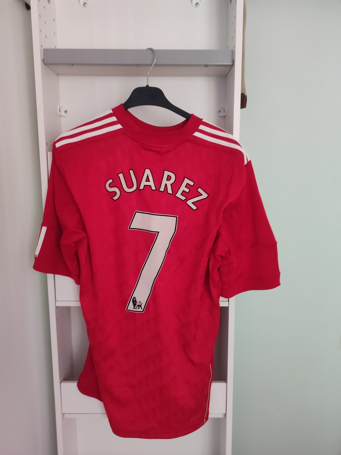 Luis Suárez 2010 Liverpool Home Jersey (L) 9/10