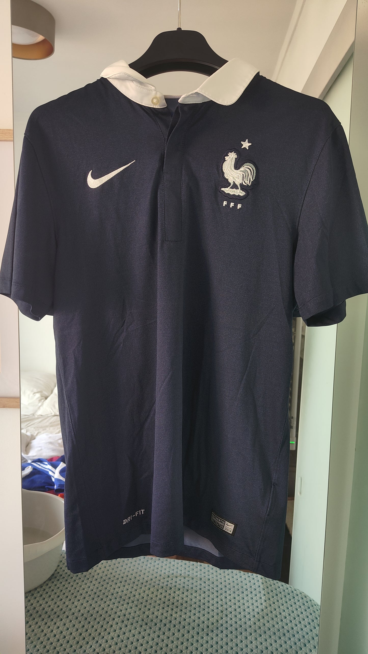 France 2014 Home Jersey – Karim Benzema #10 (S)| Authentic 10/10