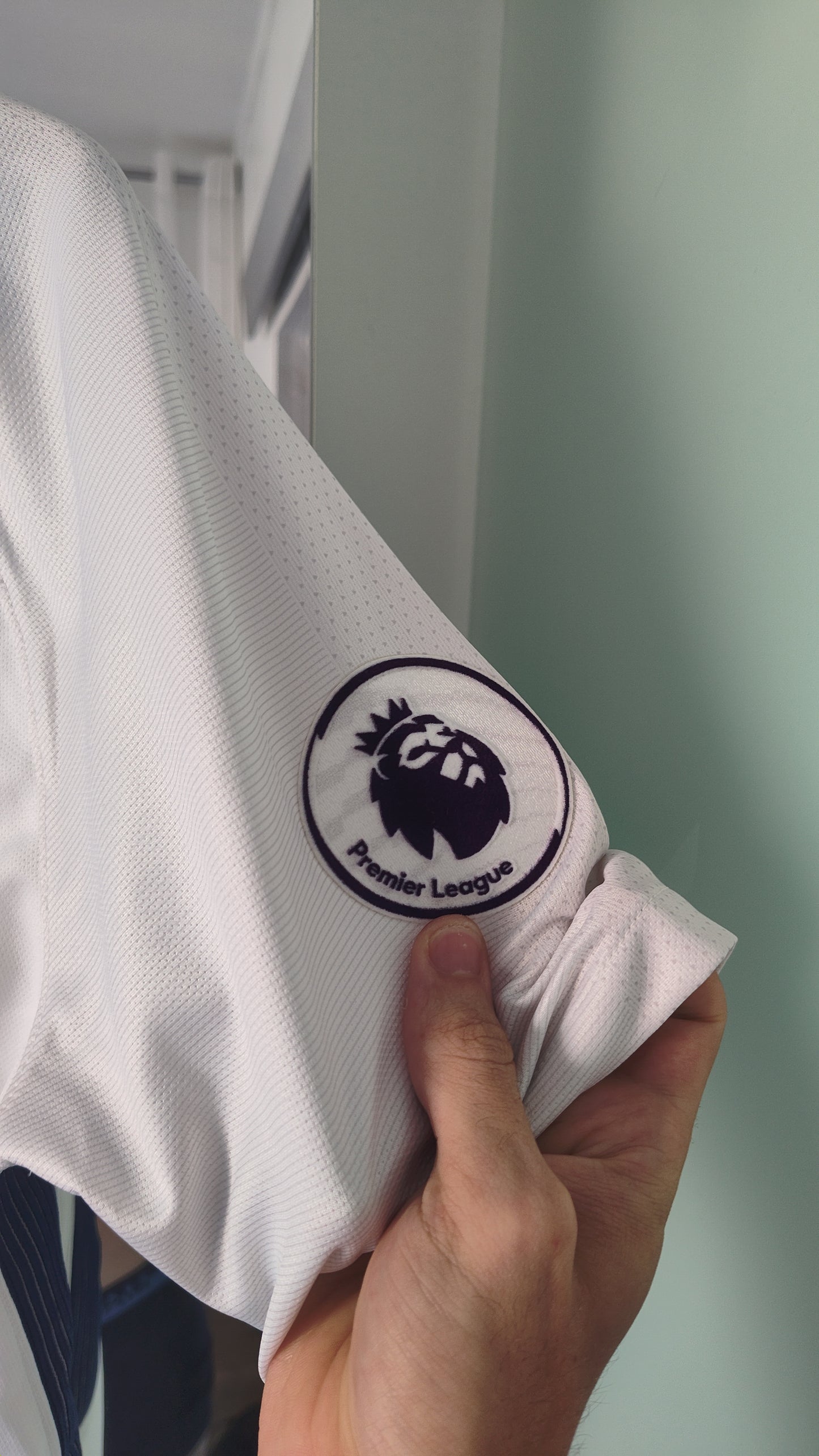 Harry Kane Tottenham Hotspur 2017 Home Jersey – #10 (S) 10/10