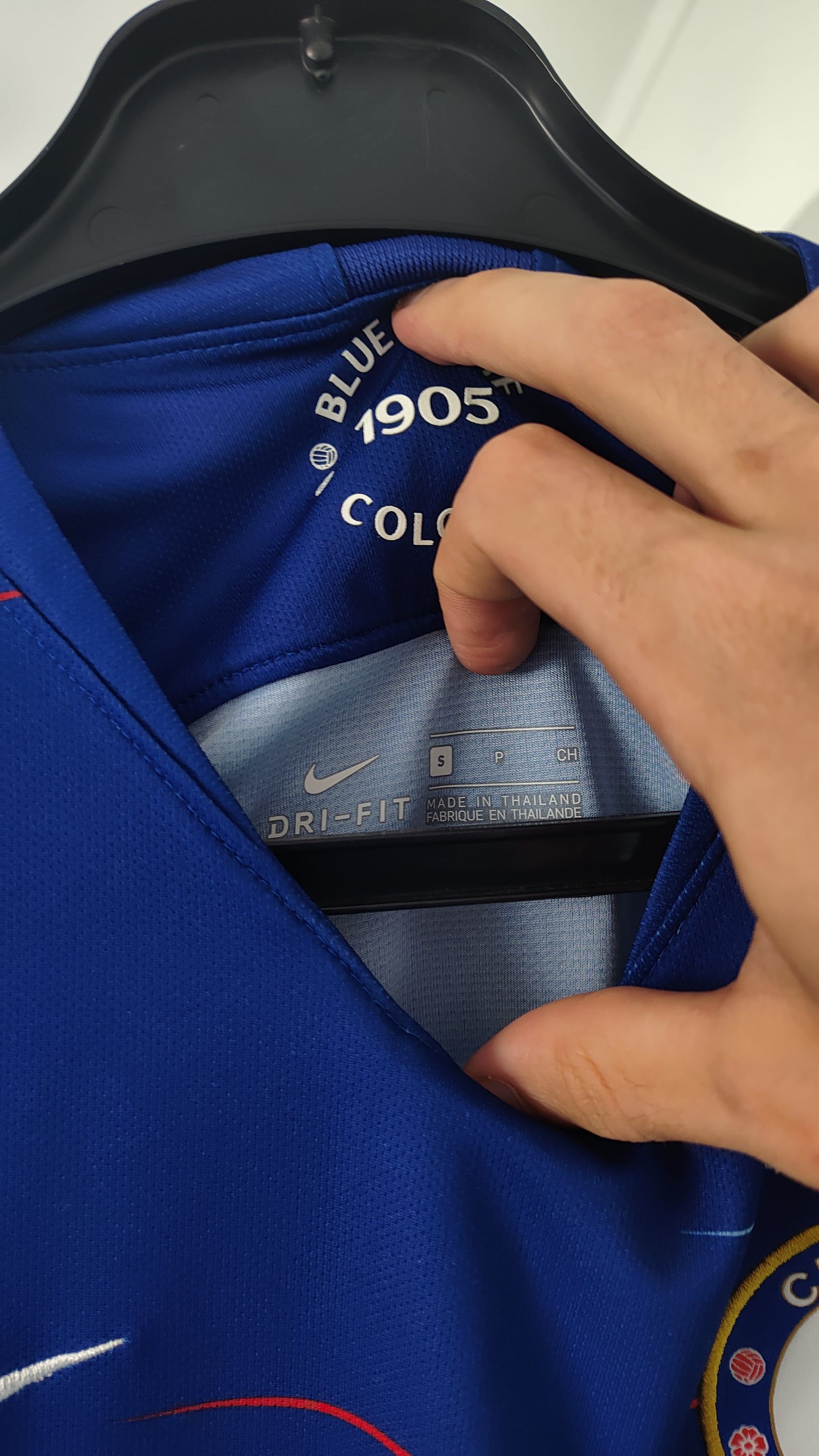 Chelsea 2018/19 Long Sleeve Home Jersey – Eden Hazard #10 | Authentic (S) 8/10